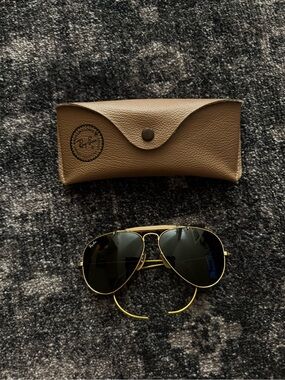 Ray-Ban Gold Frame Sunglasses with Dark Green Lenses